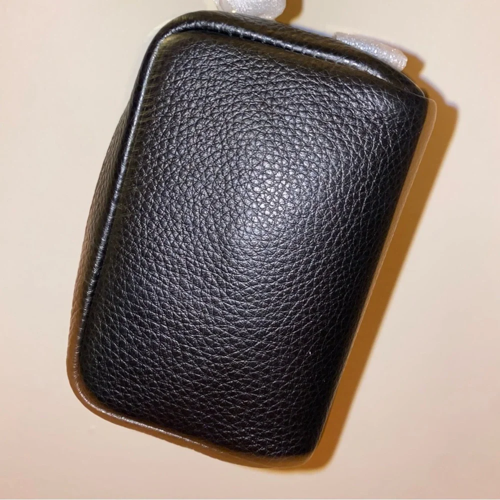 Coach 🖤 leather wristlet pouch New